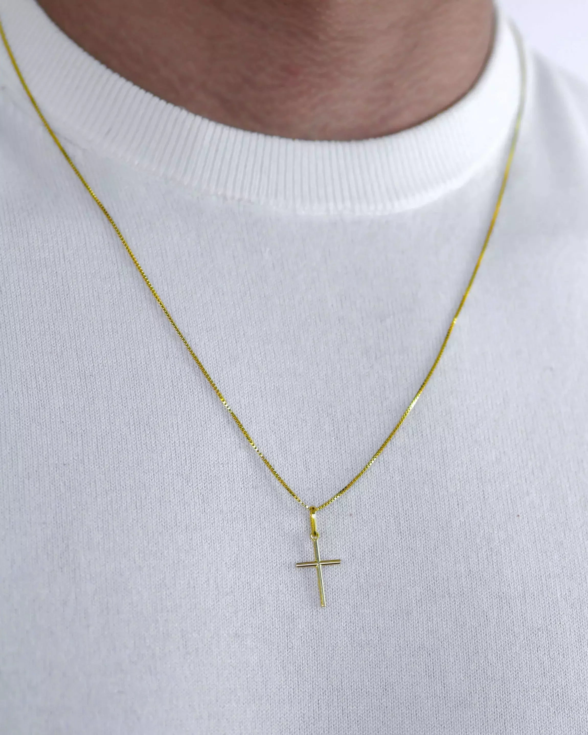 Medium 925 Silver Cross Necklace – 18k Gold Plated