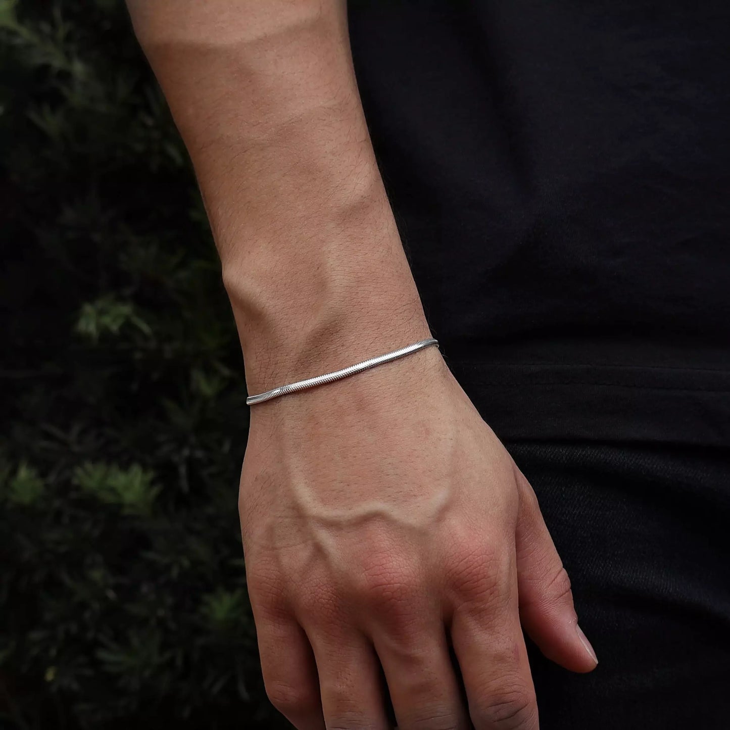 Men's Thin Scale Bracelet in 925 Silver